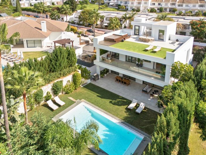 Image No.49-5 Bed Villa for sale