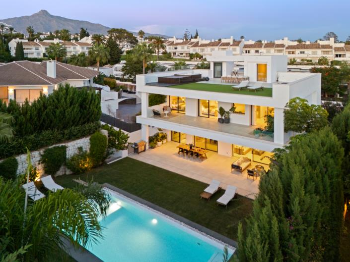 Image No.51-5 Bed Villa for sale