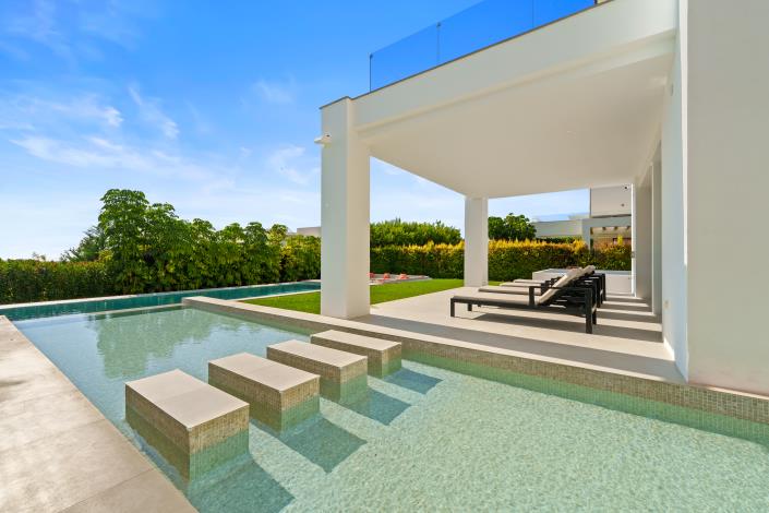 Image No.23-6 Bed Villa for sale
