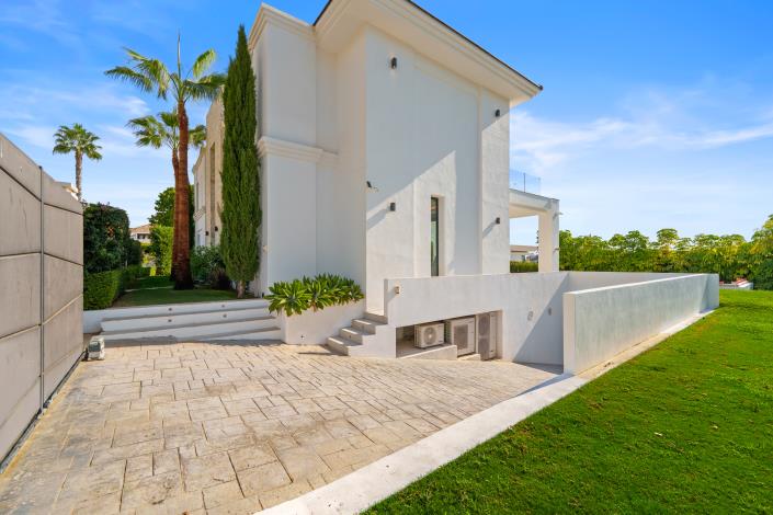 Image No.29-6 Bed Villa for sale