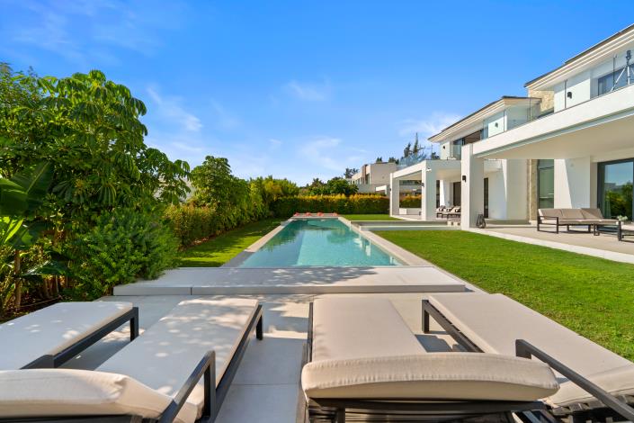 Image No.30-6 Bed Villa for sale