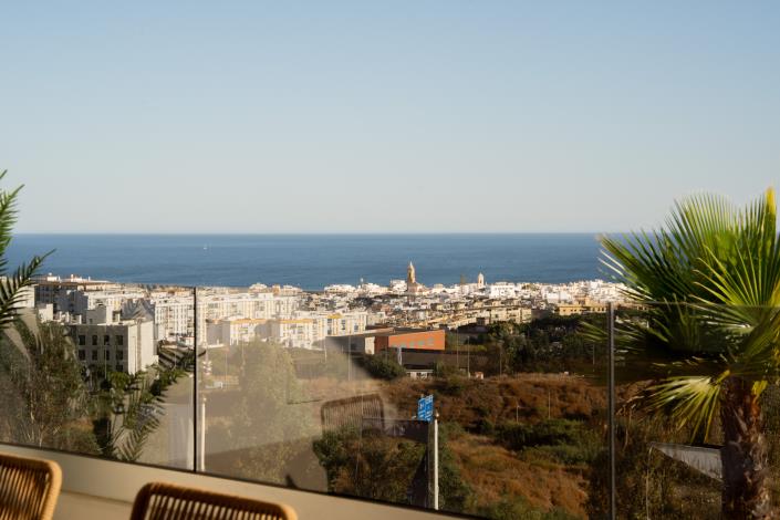Image No.30-3 Bed Apartment for sale