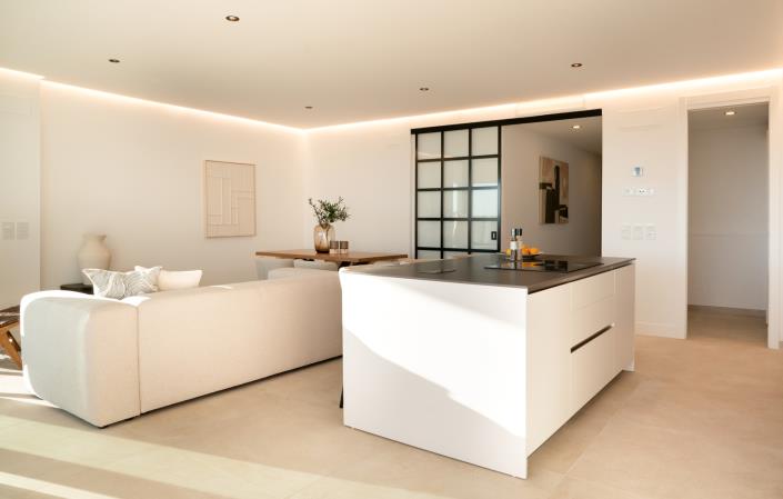 Image No.56-3 Bed Apartment for sale