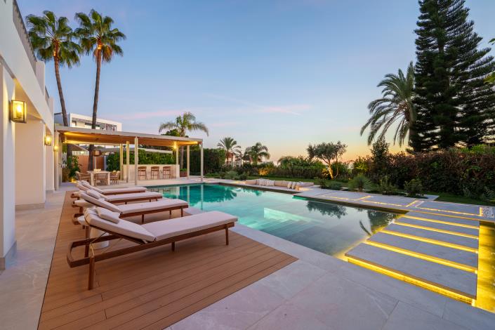 Image No.52-5 Bed Villa for sale