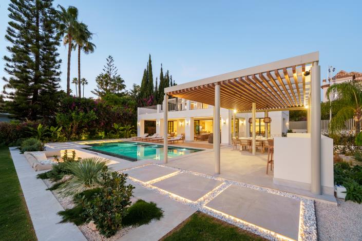 Image No.54-5 Bed Villa for sale