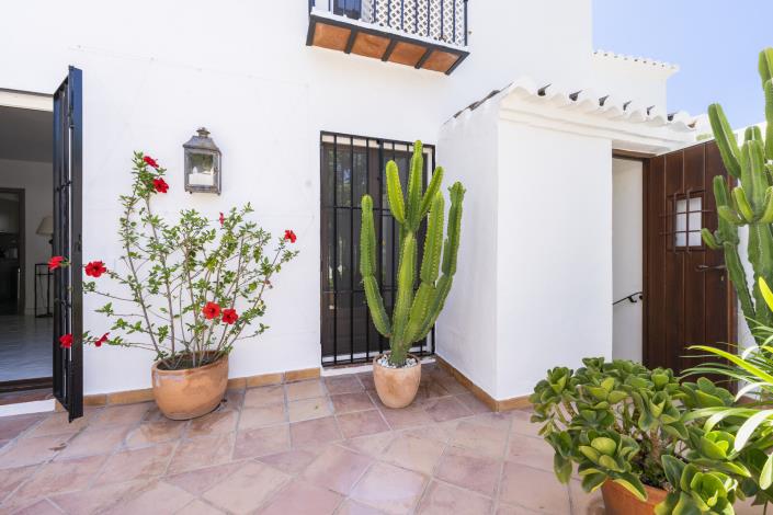 Image No.6-3 Bed Townhouse for sale
