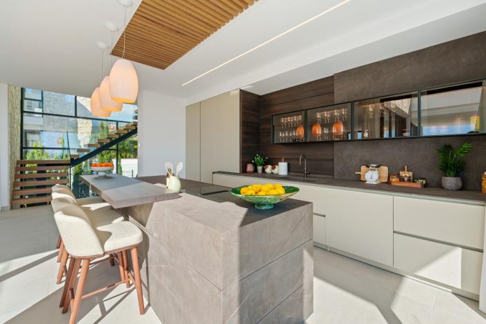 Image No.39-5 Bed Villa for sale