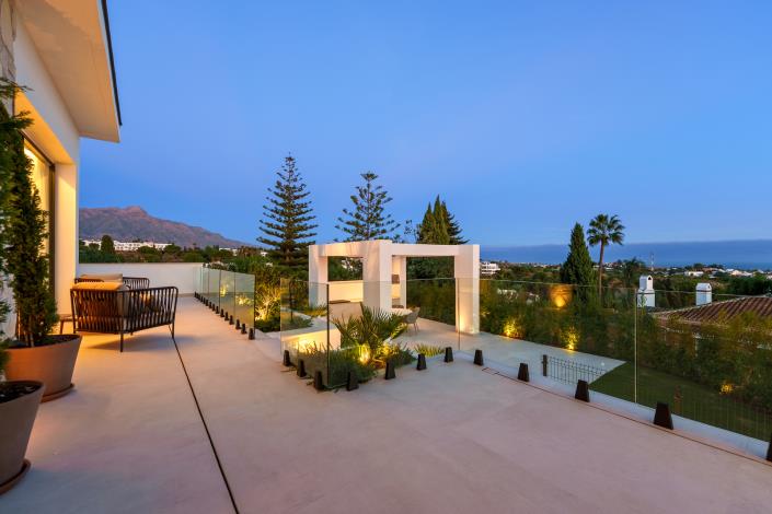 Image No.57-5 Bed Villa for sale