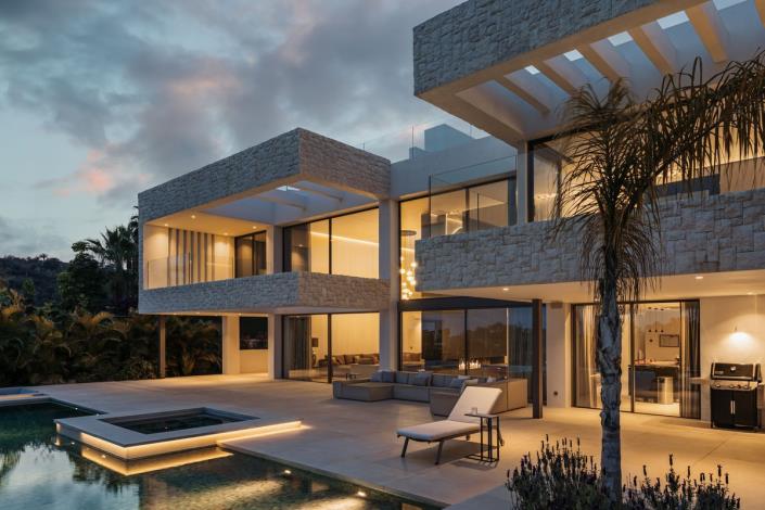 Image No.9-4 Bed Villa for sale