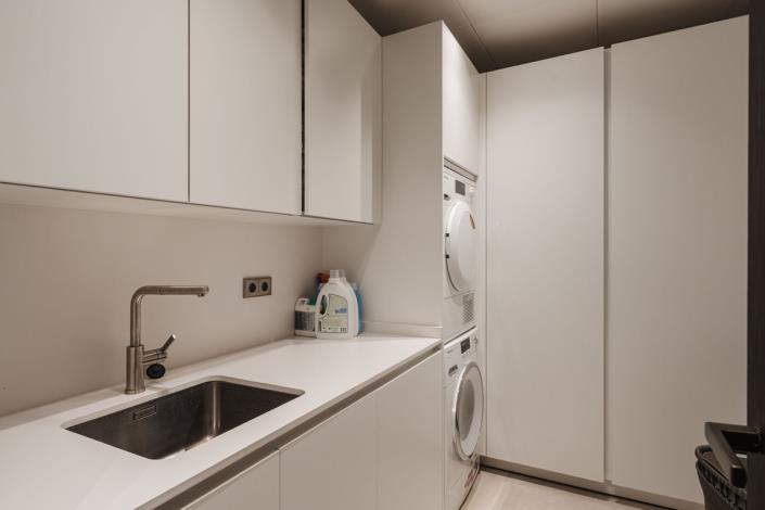 Image No.58-4 Bed Villa for sale