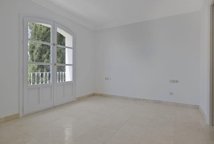 Image No.9-3 Bed Townhouse for sale