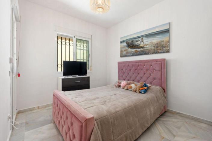 Image No.14-4 Bed Villa for sale