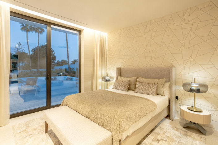 Image No.17-4 Bed Villa for sale