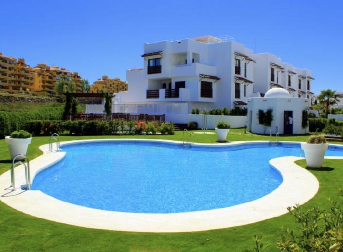 Image No.23-Appartement de 2 chambres à vendre à Estepona