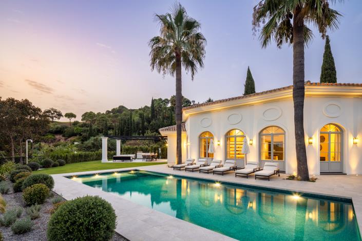 Image No.10-5 Bed Villa for sale