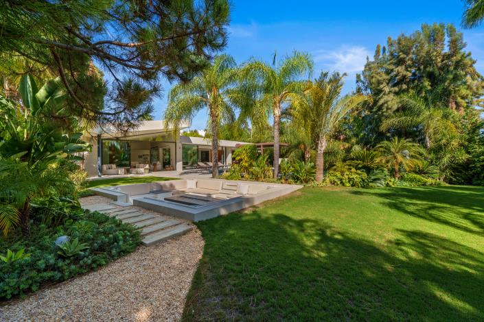 Image No.34-5 Bed Villa for sale