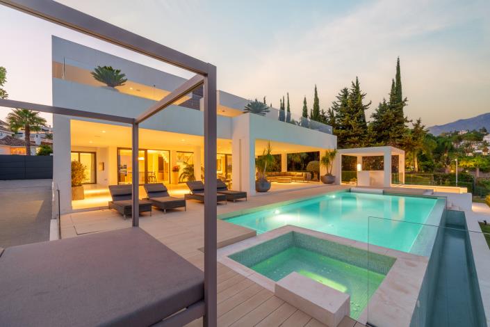 Image No.47-5 Bed Villa for sale
