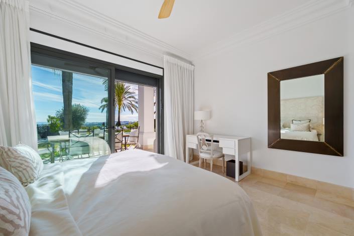 Image No.10-4 Bed Villa for sale