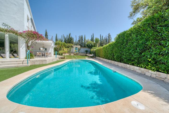 Image No.5-6 Bed Villa for sale