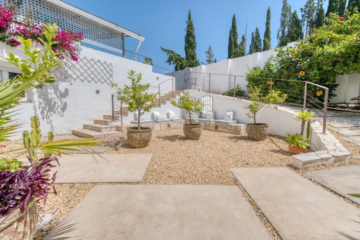 Image No.38-6 Bed Villa for sale