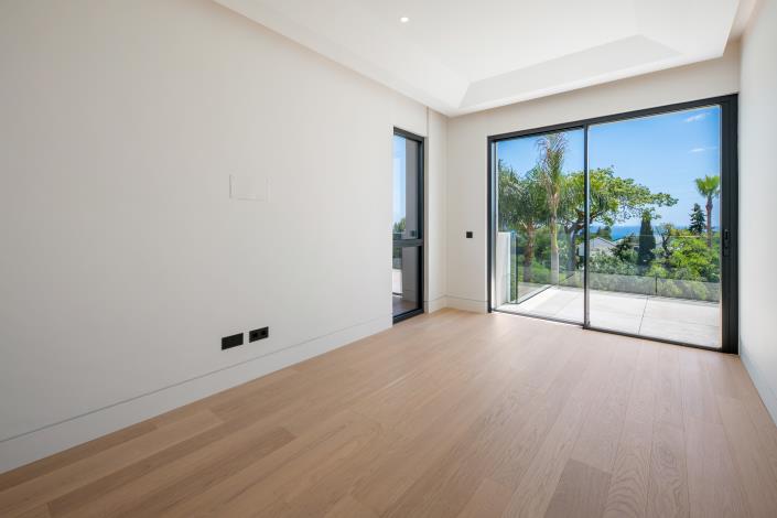 Image No.15-6 Bed Villa for sale