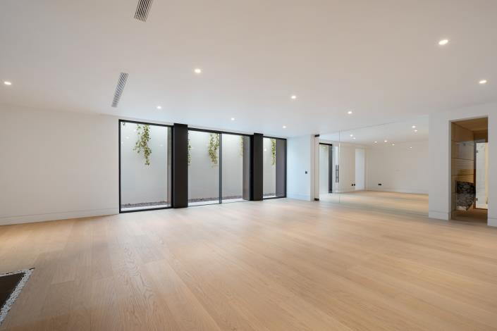 Image No.60-6 Bed Villa for sale
