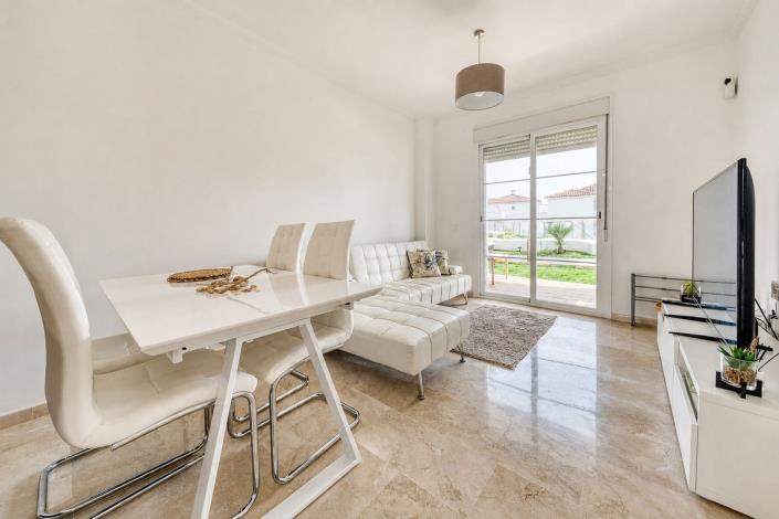 Image No.4-2 Bed Apartment for sale