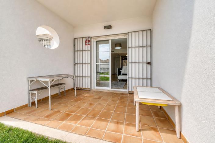 Image No.22-2 Bed Apartment for sale