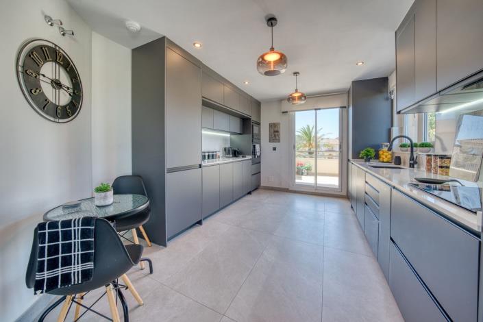 Image No.5-3 Bed Duplex for sale