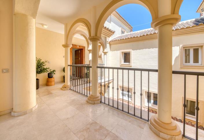 Image No.9-3 Bed Duplex for sale