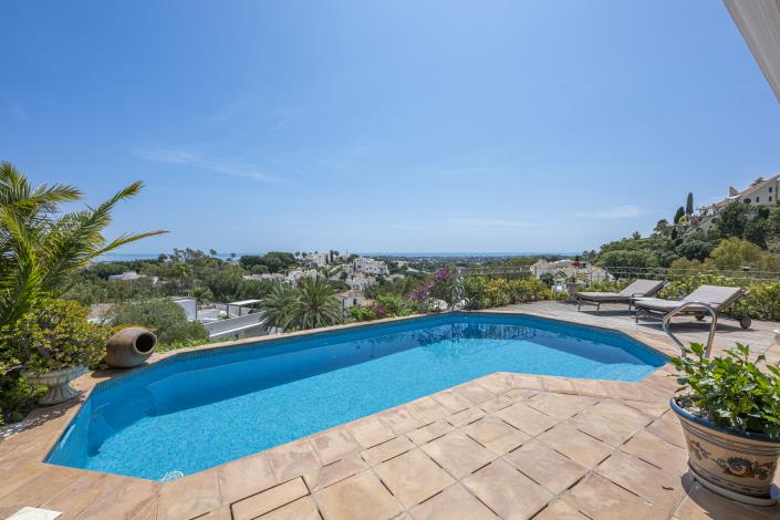 Image No.11-6 Bed Villa for sale