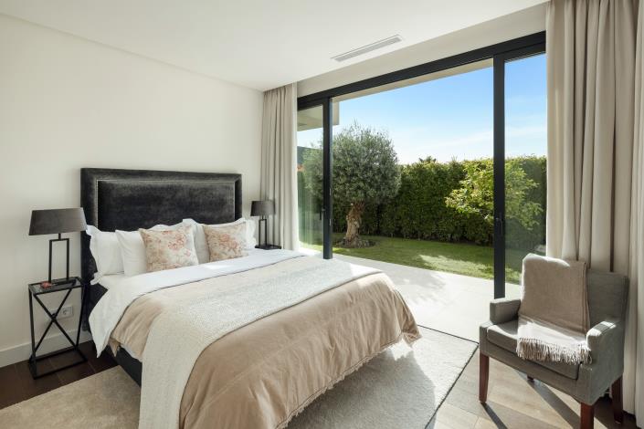 Image No.3-5 Bed Villa for sale