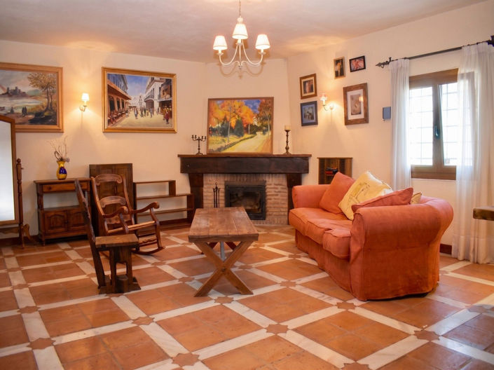 Image No.10-4 Bed House for sale