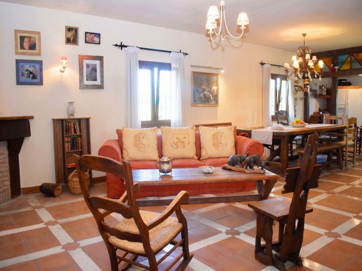 Image No.9-4 Bed House for sale