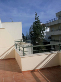 r4397779-image-6