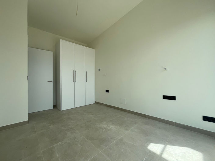 Image No.21-4 Bed Property for sale