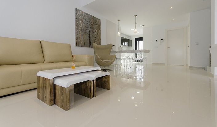 Image No.2-4 Bed Villa for sale