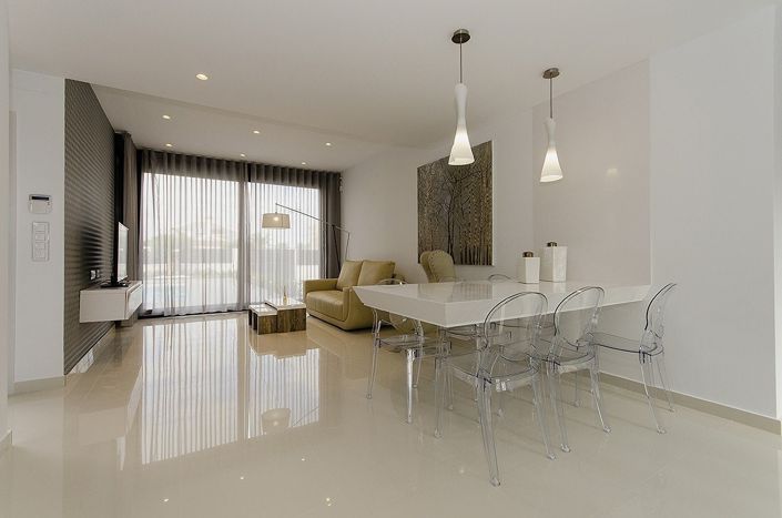 Image No.3-4 Bed Villa for sale