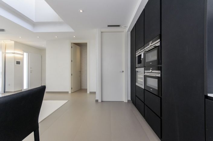 Image No.38-3 Bed Villa for sale