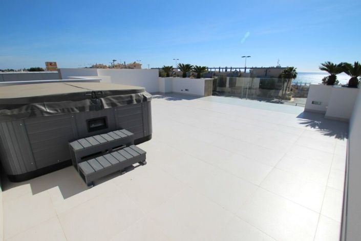 Image No.4-Villa de 4 chambres à vendre à Orihuela Costa
