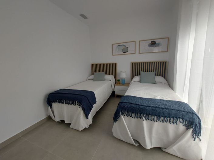 Image No.20-2 Bed Villa for sale