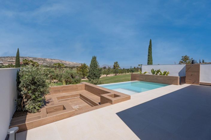 Image No.7-3 Bed Villa for sale