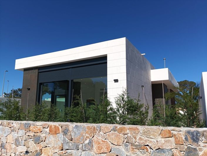 Image No.6-3 Bed Villa for sale
