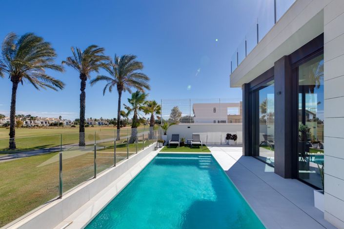 Image No.10-3 Bed Villa for sale