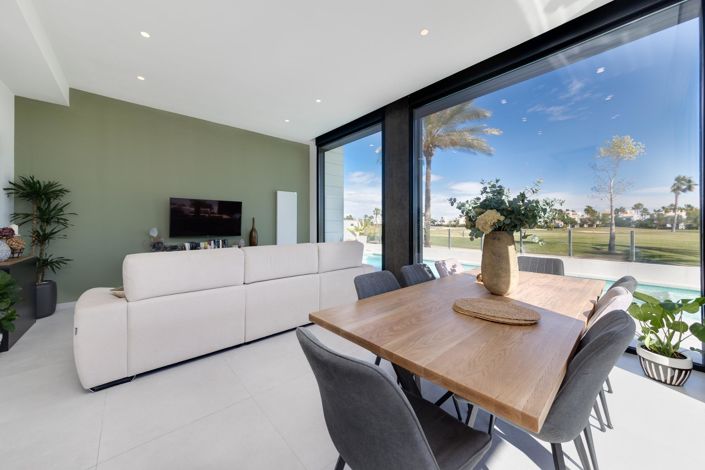 Image No.20-3 Bed Villa for sale