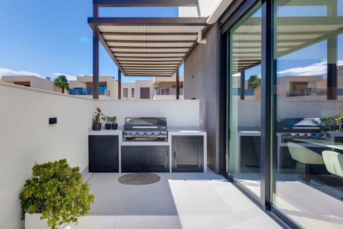 Image No.6-3 Bed Villa for sale