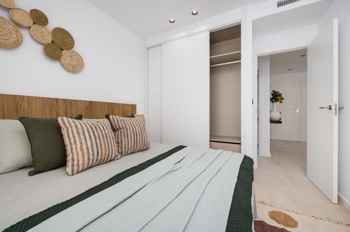 Image No.27-3 Bed Apartment for sale