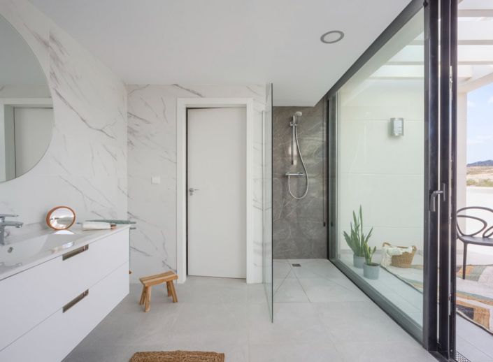 Image No.10-3 Bed House for sale
