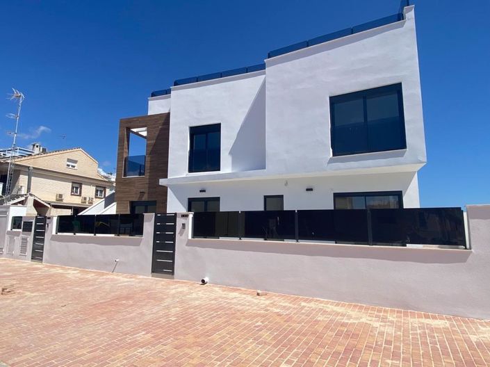 Image No.19-2 Bed Bungalow for sale