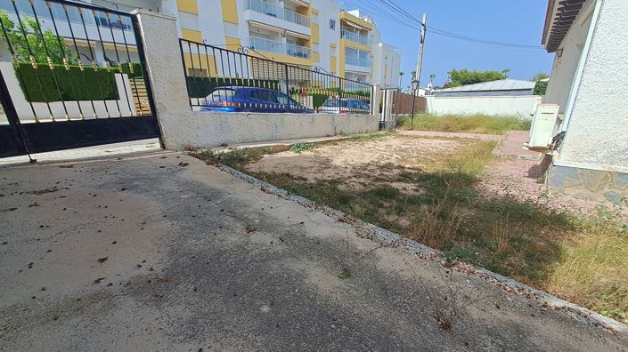 Image No.3-5 Bed Villa for sale